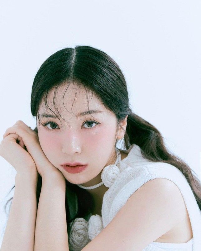 Tìm ngay in tư bạn gái JAY B (GOT7): Là YouTuber siêu nóng bỏng