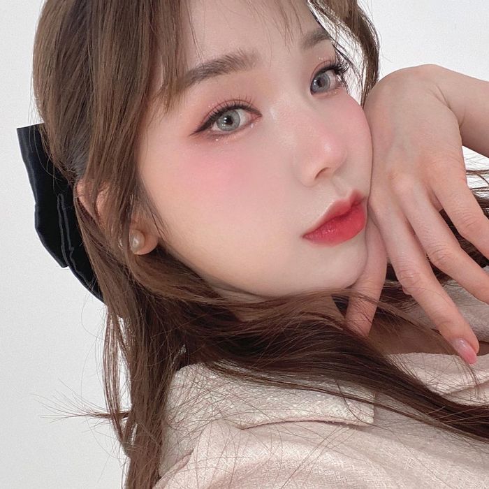 Tìm ngay in tư bạn gái JAY B (GOT7): Là YouTuber siêu nóng bỏng