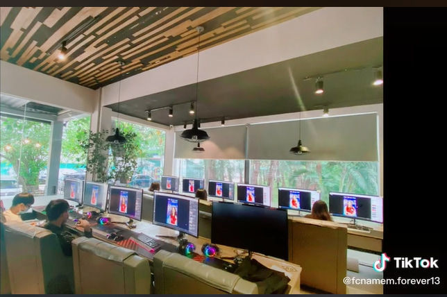 Trượt top Người đẹp Biển, Nam Em dẫn đầu top 5 Người đẹp Truyền thông