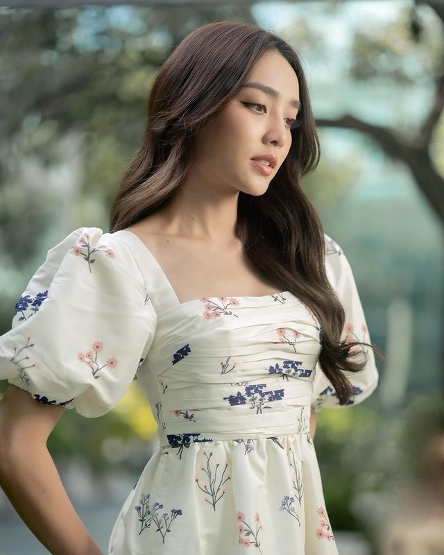 Váy áo hạ nhiệt mùa hè của sao Thái: Baifern chuộng item tôn chân