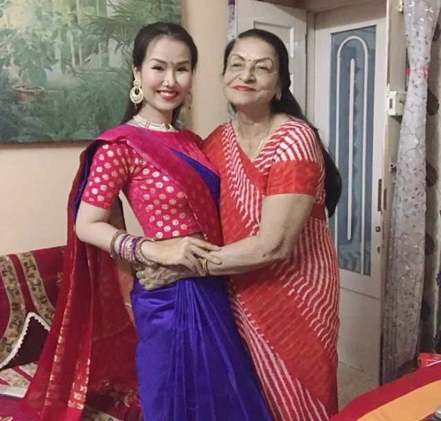 Võ Hạ Trâm đoàn tụ gia đình chồng Ấn Độ sau 2 năm xa cách