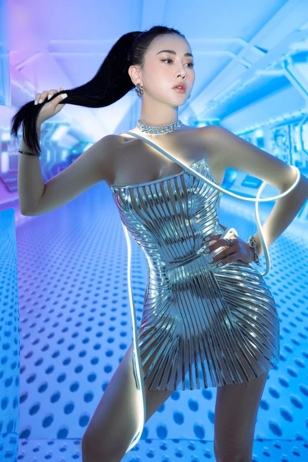 Phương Oanh mách bí quyết lấy lại vóc dáng nhờ phương pháp ăn 16/8