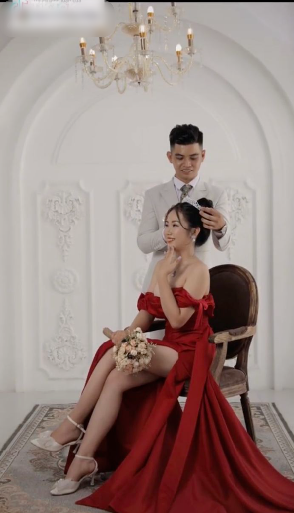 Chuyện lạ nhất VN: Cô dâu, chú rể trùng cả họ, chữ đệm và tên đến 99%