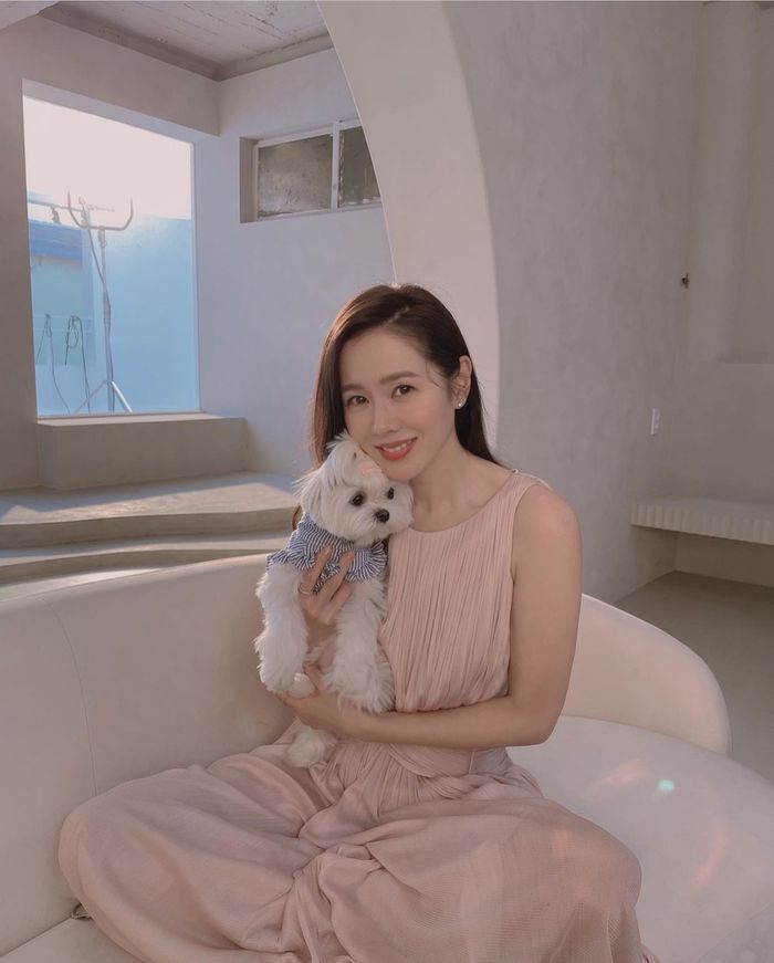 Mách chị em bí quyết da xinh, dáng đẹp của nữ chính Hạ cánh nơi anh