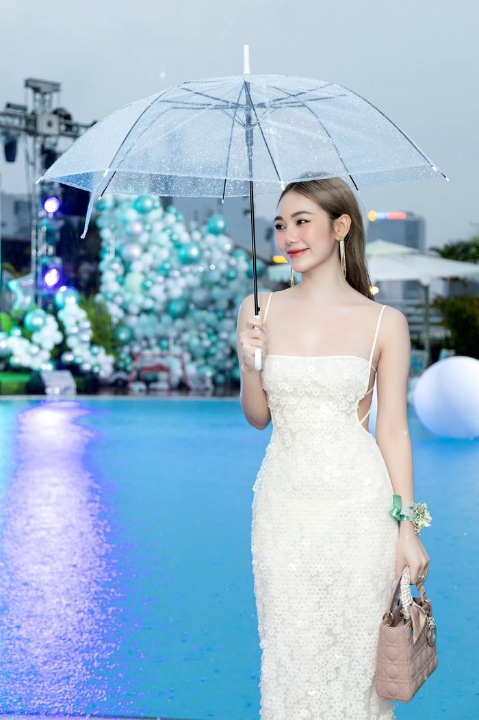 TikToker triệu view lần đầu thi Hoa hậu được Mâu Thủy dẫn dắt 