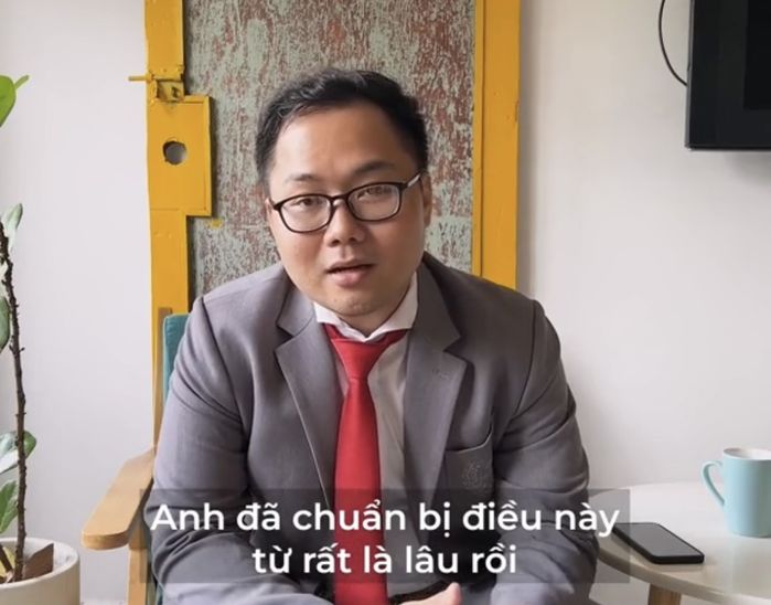 Chuẩn bị bí mật cầu hôn cho khách, cô gái bất ngờ khi mình là cô dâu