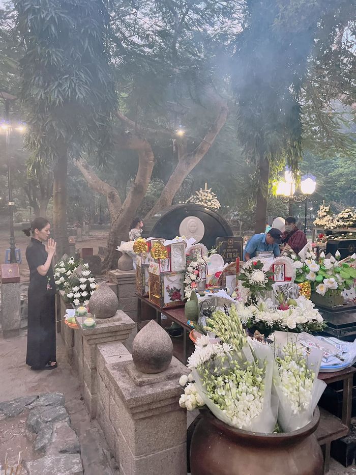 Ảnh hot sao Việt 20/8: Phương Nhi đi sự kiện vẫn cày view cho idol