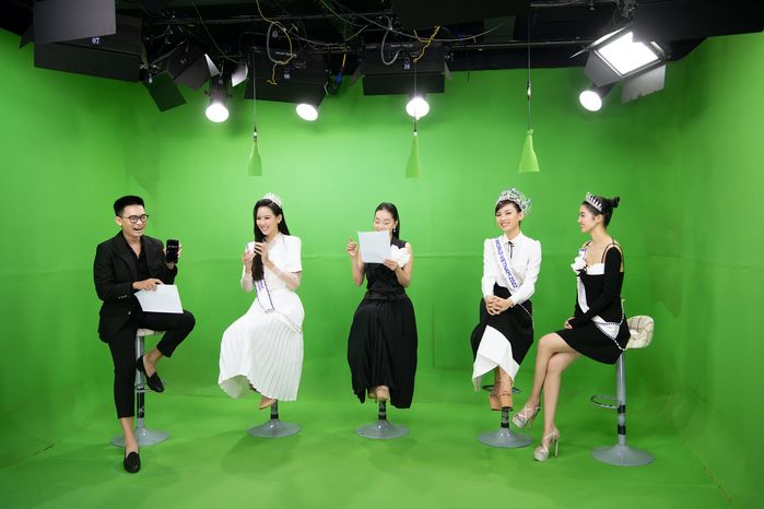 Á hậu Bảo Ngọc khổ sở vì cao 1m85: Khom muốn gãy lưng khi ghi hình