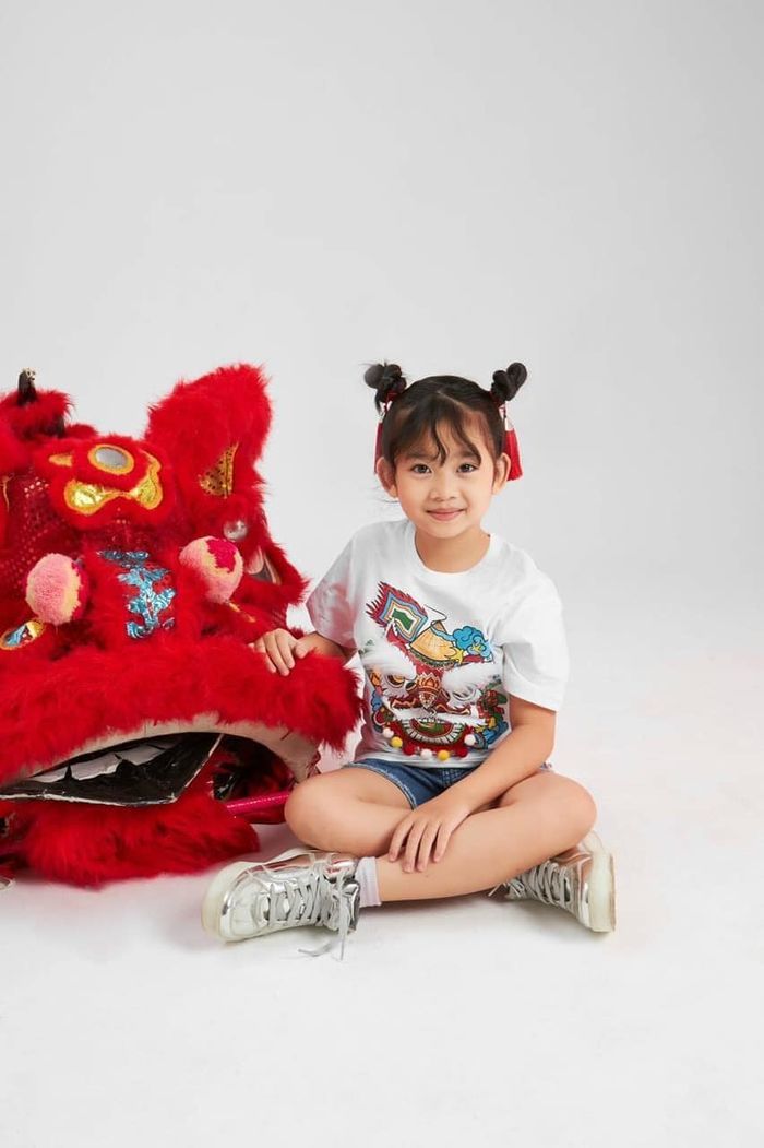 Ái nữ cố nghệ sĩ Mai Phương: Cực khéo tay, tự làm đèn lồng, làm bánh