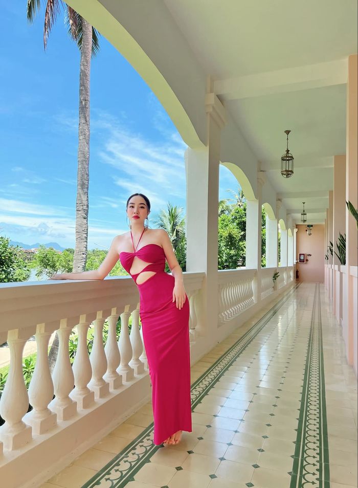 Ảnh hot sao Việt 16/8: Top 3 Miss World VN mặc đồ ngủ quẩy banh nóc