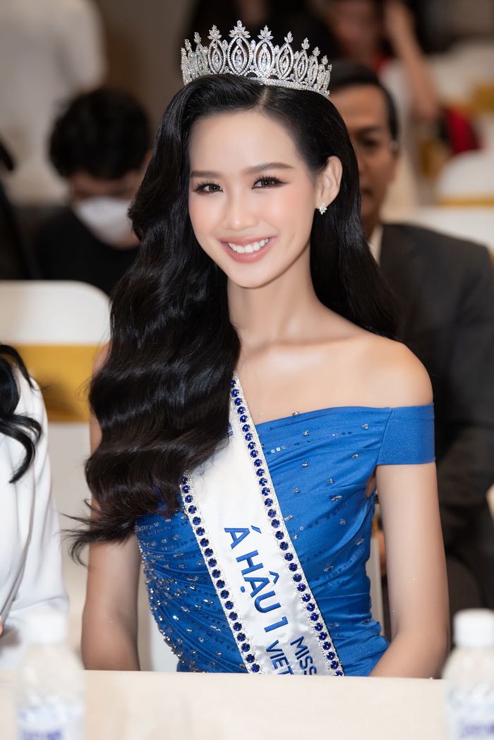Bảo Ngọc giải thích chuyện lấn lướt Mai Phương: Có lẽ do mình cao sẵn