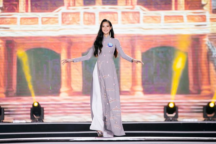 Bảo Ngọc giải thích chuyện lấn lướt Mai Phương: Có lẽ do mình cao sẵn