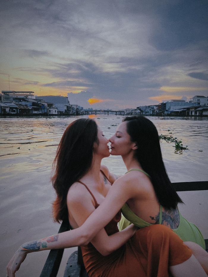 Cặp đôi LGBT tại chương trình hẹn hò: Kỉ niệm 1 năm yêu nhau