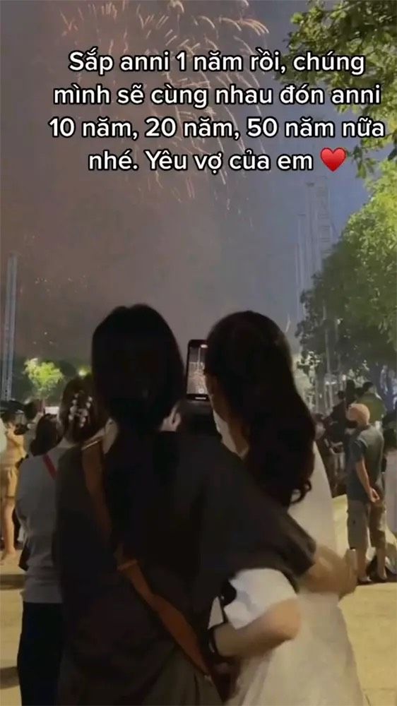 Cặp đôi LGBT tại chương trình hẹn hò: Kỉ niệm 1 năm yêu nhau