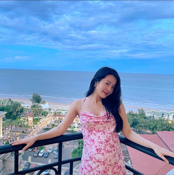 Cặp đôi sao Việt sau đám cưới xa hoa: Minh Hằng làm việc không nghỉ