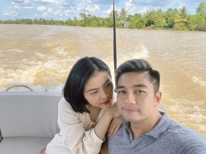Cặp sinh đôi nhà sao Việt có tên hay, nghe thấy cả bầu trời sang