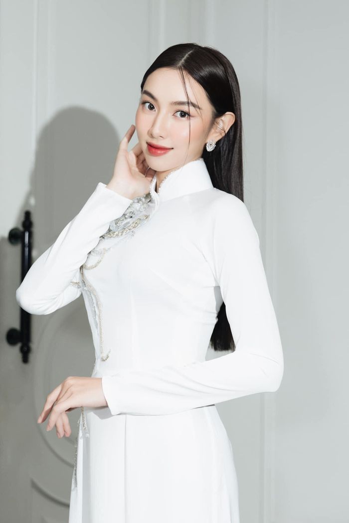 Cật lực chạy show mua nhà cho mẹ, Thùy Tiên ngủ vội thấy mà thương