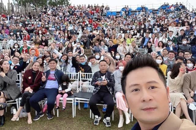 Cát-xê đầu tiên của sao Việt: Sơn Tùng M-TP không có đồng nào