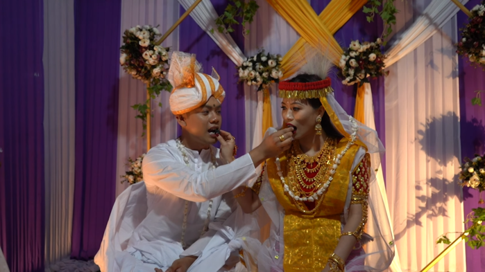 Chàng trai Ấn yêu cô gái Việt bán bánh mì, hôn lễ tổ chức linh đình