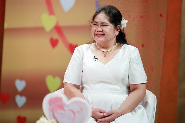 Chàng U50 khiếm thị chưa một mối tình, nàng trót yêu đành chủ động