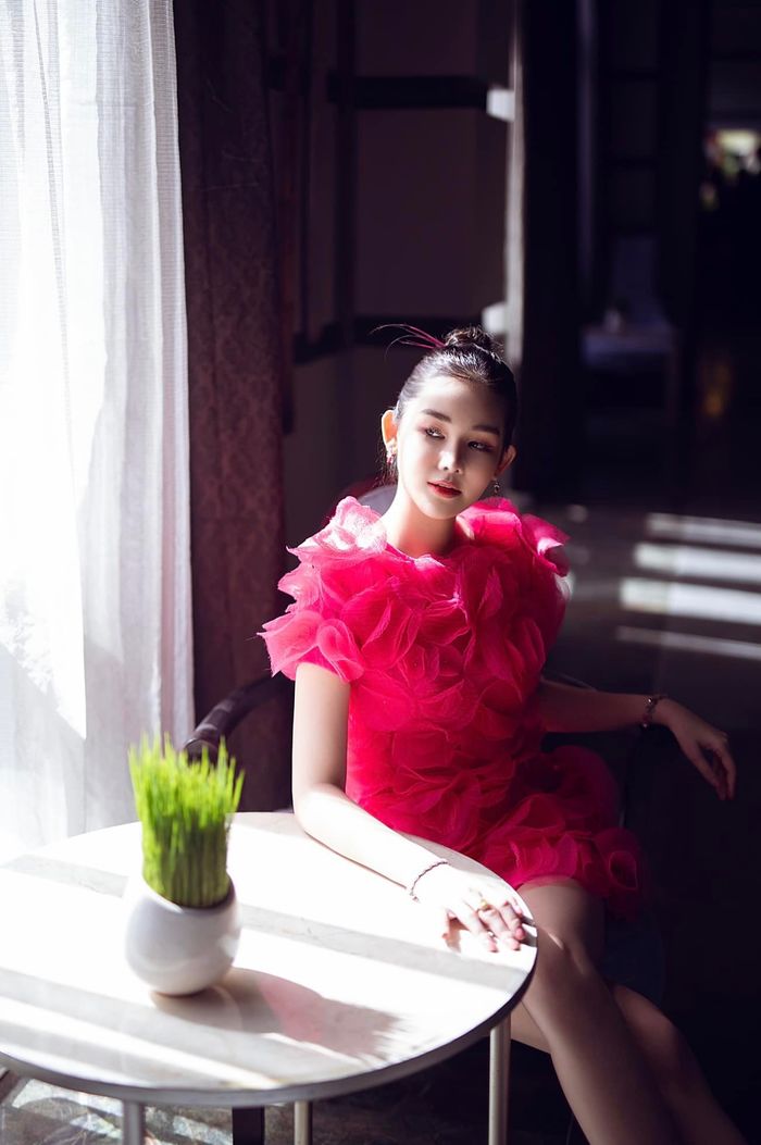 Chưa về làm dâu, Lê Âu Ngân Anh được lòng nhà chồng, dự mọi cuộc vui