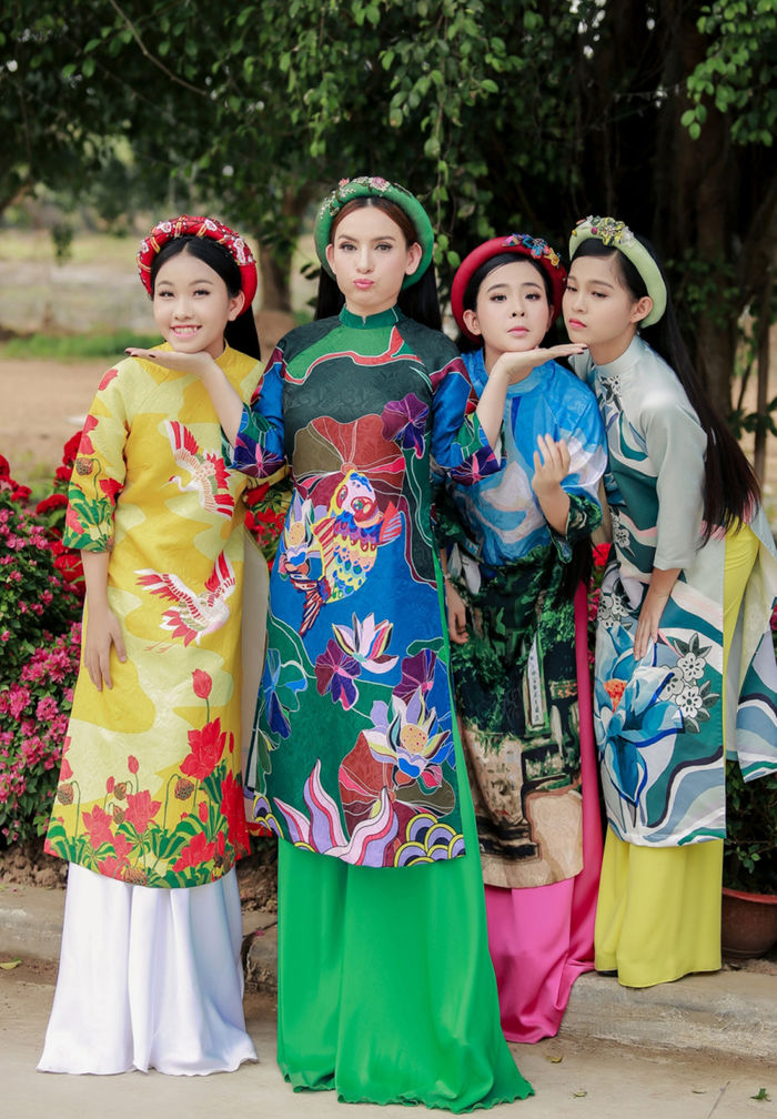 Con gái nuôi Phi Nhung hoàn thành ước mơ hát tưởng nhớ mẹ