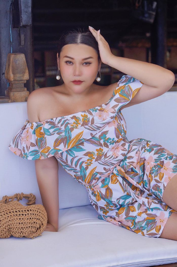 Cuộc sống hiện tại của mỹ nữ chuyển giới là bản sao Hồ Ngọc Hà