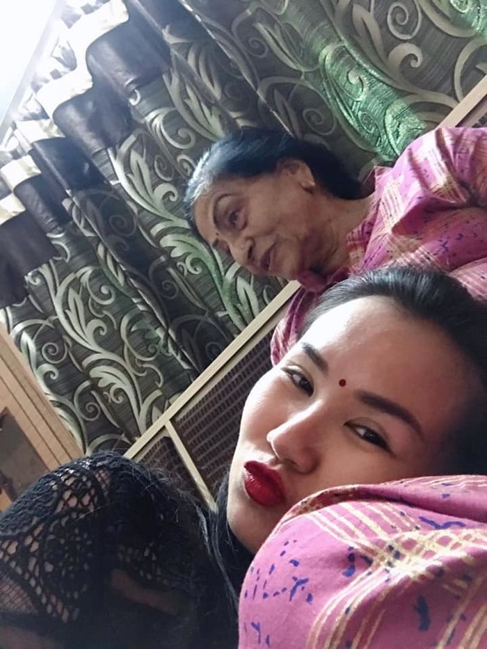 Dâu Việt được mẹ chồng cưng hết sảy: Lê Phương và mẹ chung sở thích