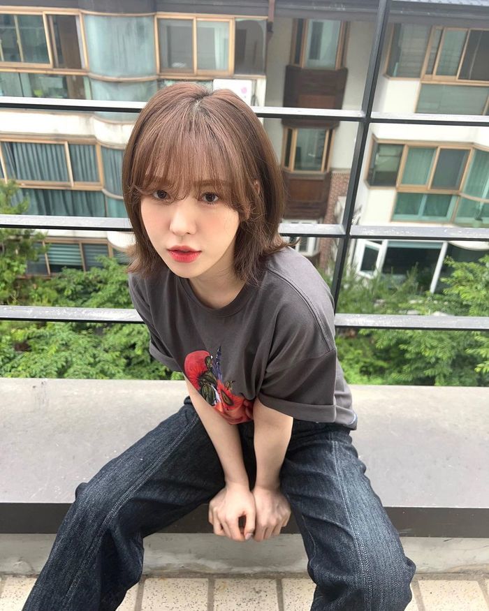 Điểm danh idol Kpop nhuộm tóc nhiều: Lisa, Suga màu nào cũng cân đẹp