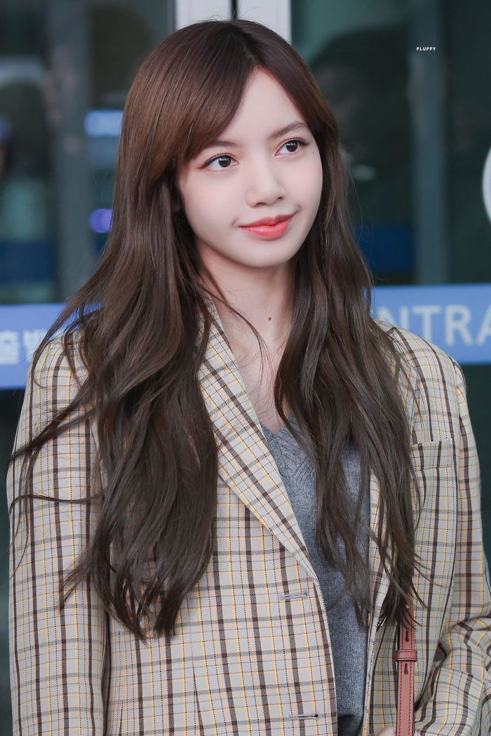 Điểm danh idol Kpop nhuộm tóc nhiều: Lisa, Suga màu nào cũng cân đẹp
