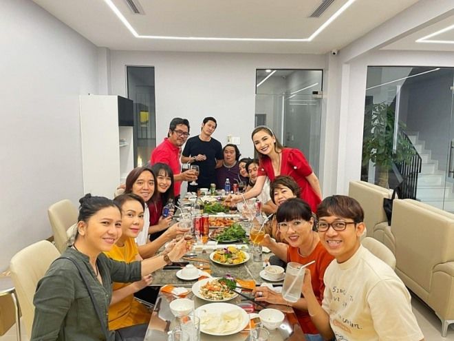 Đọ biệt thự như cung điện của các sao làng hài: Lê Giang xây nhà 10 tỷ