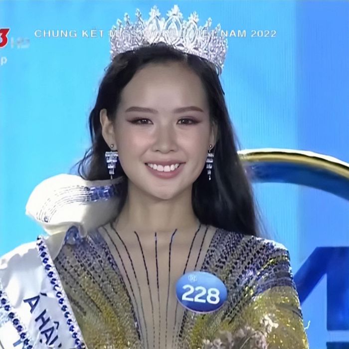Đọ mặt mộc Top 3 Miss World Vietnam 2022: Đẹp bất chấp không cần son