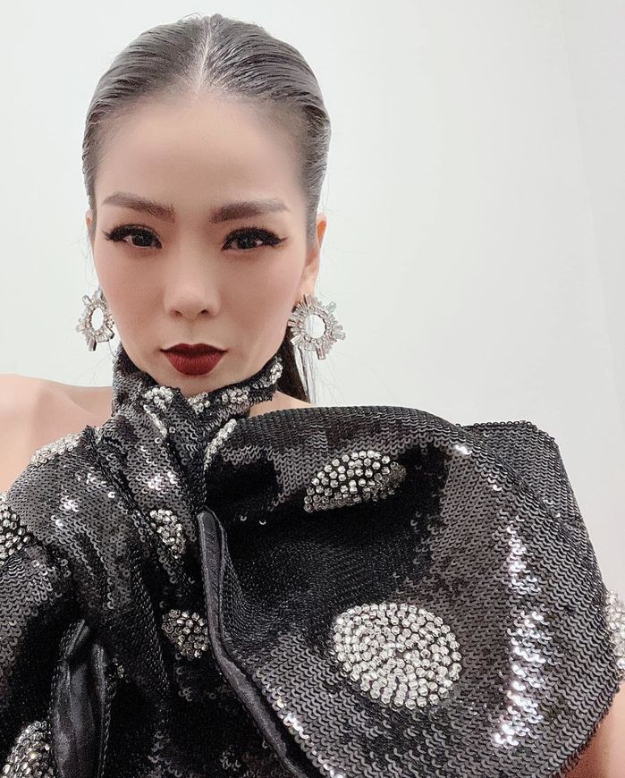 Hà Hồ gặp lại Lệ Quyên - Minh Hằng: Truyền thông đêm nay là của 3 chị