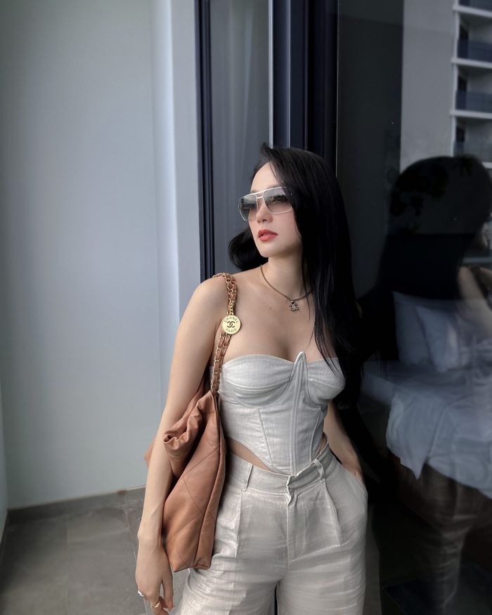 Hà Hồ gặp lại Lệ Quyên - Minh Hằng: Truyền thông đêm nay là của 3 chị