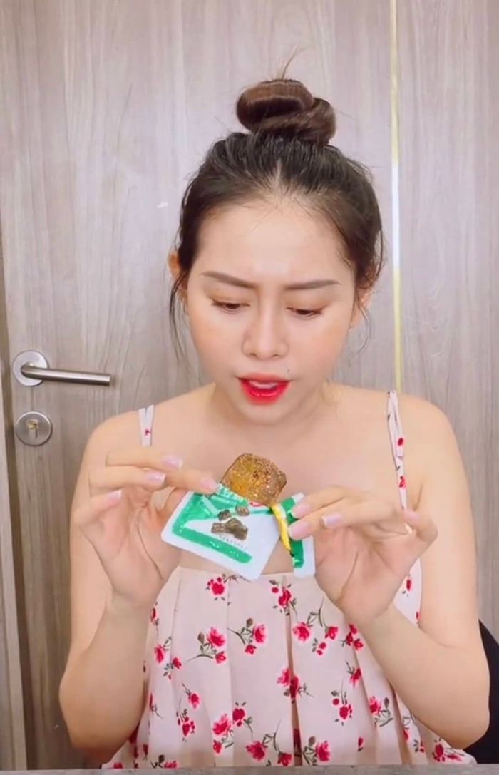 Hậu yêu lại, Chí Thành khoe khung hình với chủ tịch Việt Phương Thoa