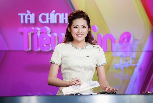 Hoa hậu bén duyên với nghề MC: Thụy Vân, Mỹ Linh gây sốt ở đài VTV