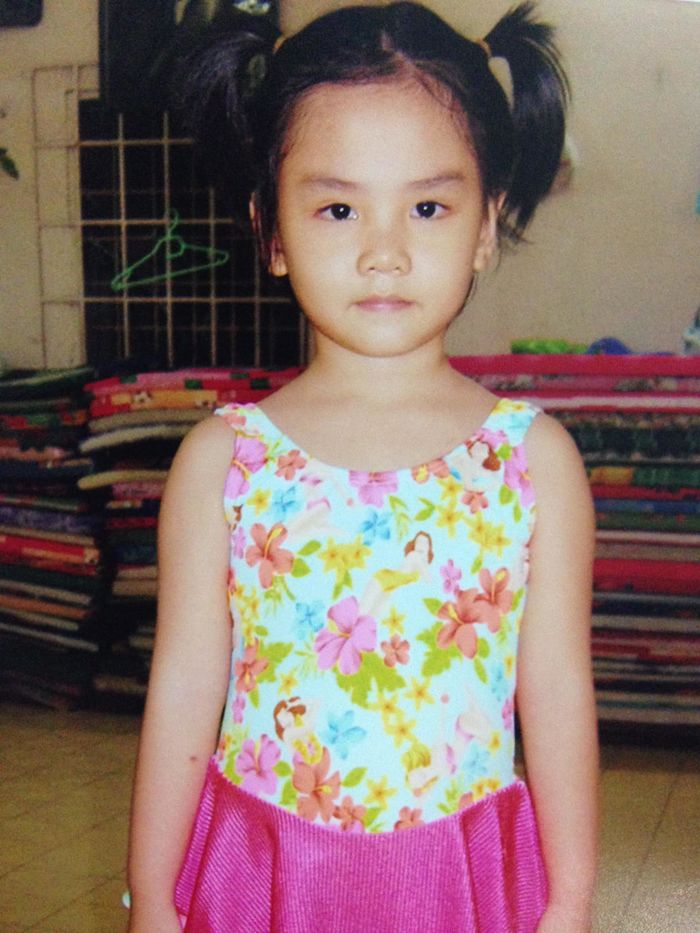 Chùm ảnh thơ ấu Hoa hậu Mai Phương: Ngũ quan nổi bật, tạo dáng đẹp
