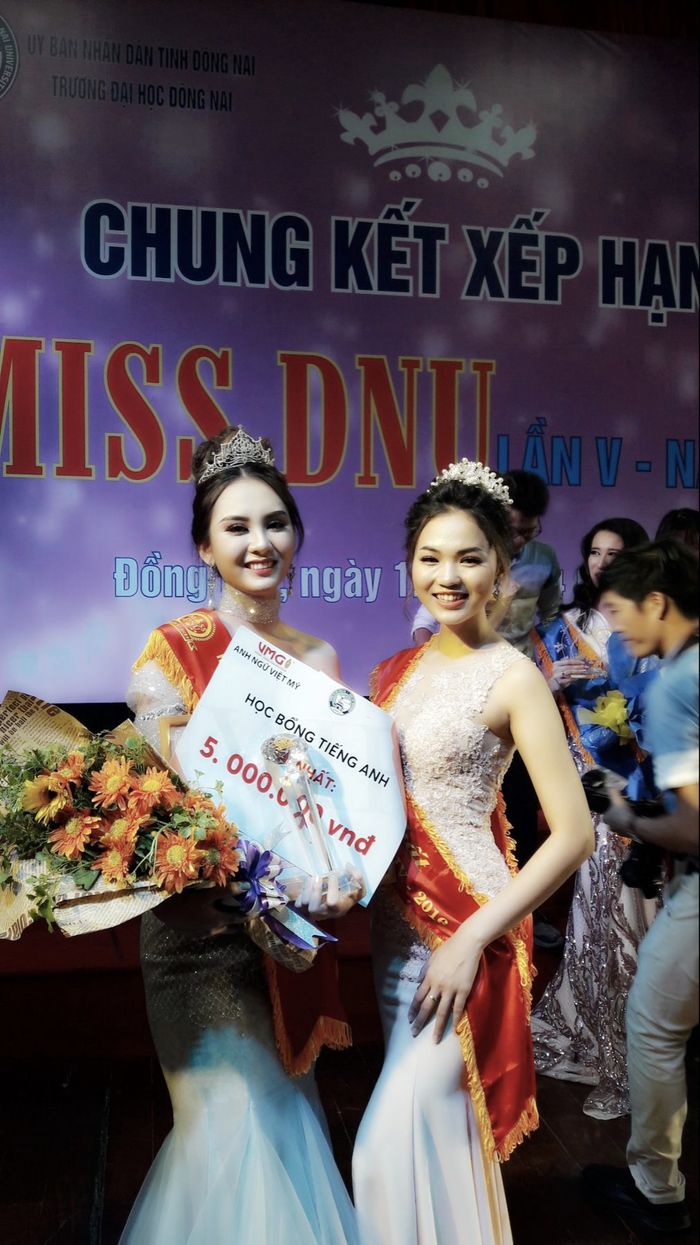 Chùm ảnh thơ ấu Hoa hậu Mai Phương: Ngũ quan nổi bật, tạo dáng đẹp