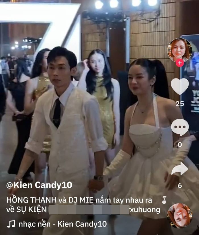 Hồng Thanh - Mie đứng chung sân khấu: Anh hát em đàn, ngỡ đâu dâu rể