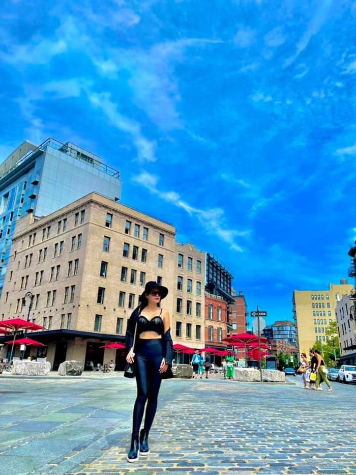 Hot girl ăn chơi nhất Việt Nam: Li hôn chồng và tự chủ nuôi con trai