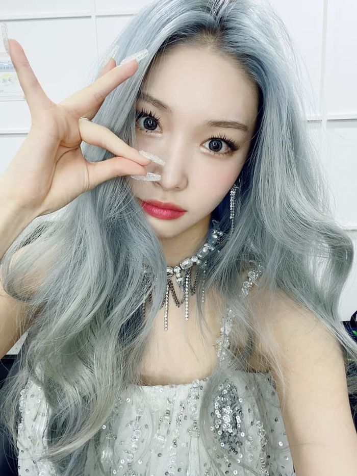 Idol Kpop có vibe gà cưng của YG Entertainment, ai cũng xuất sắc