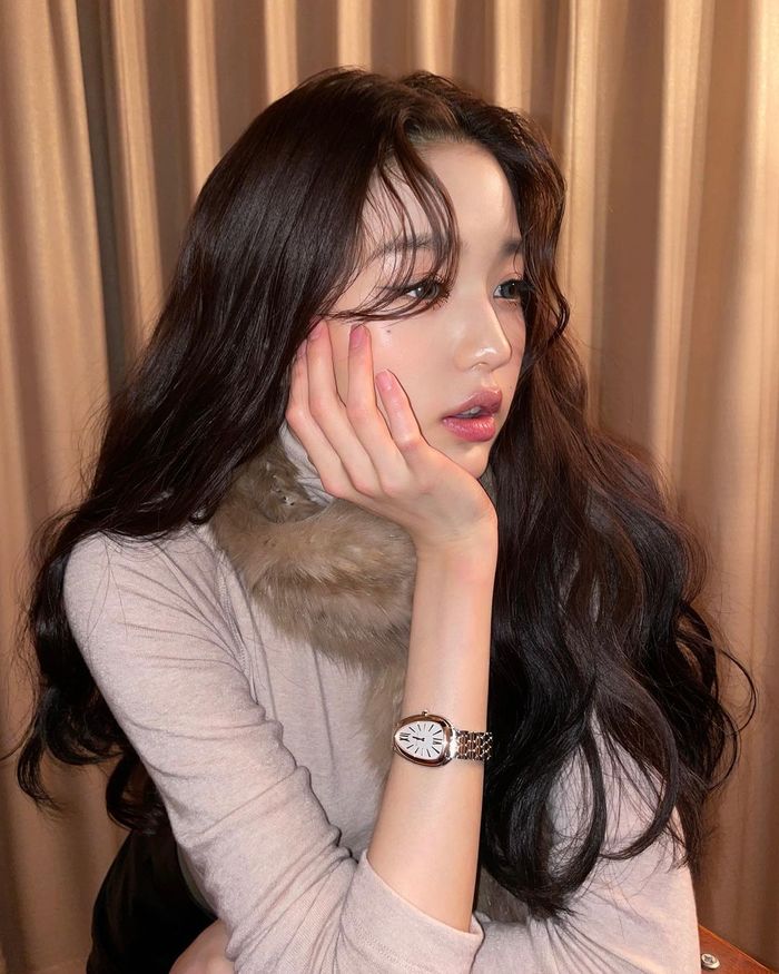 Idol Kpop sở hữu nốt ruồi cực phẩm, fan trông thấy cứ phải xuýt xoa