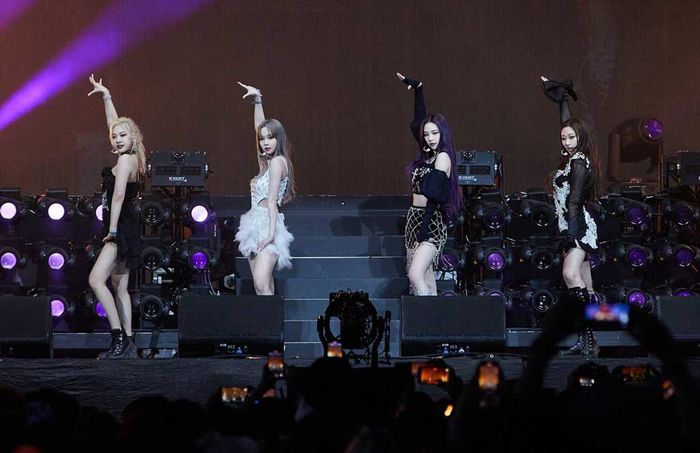Idol nữ trình diễn bên trời Tây: (G)I-DLE quậy banh bỏ cả hình tượng