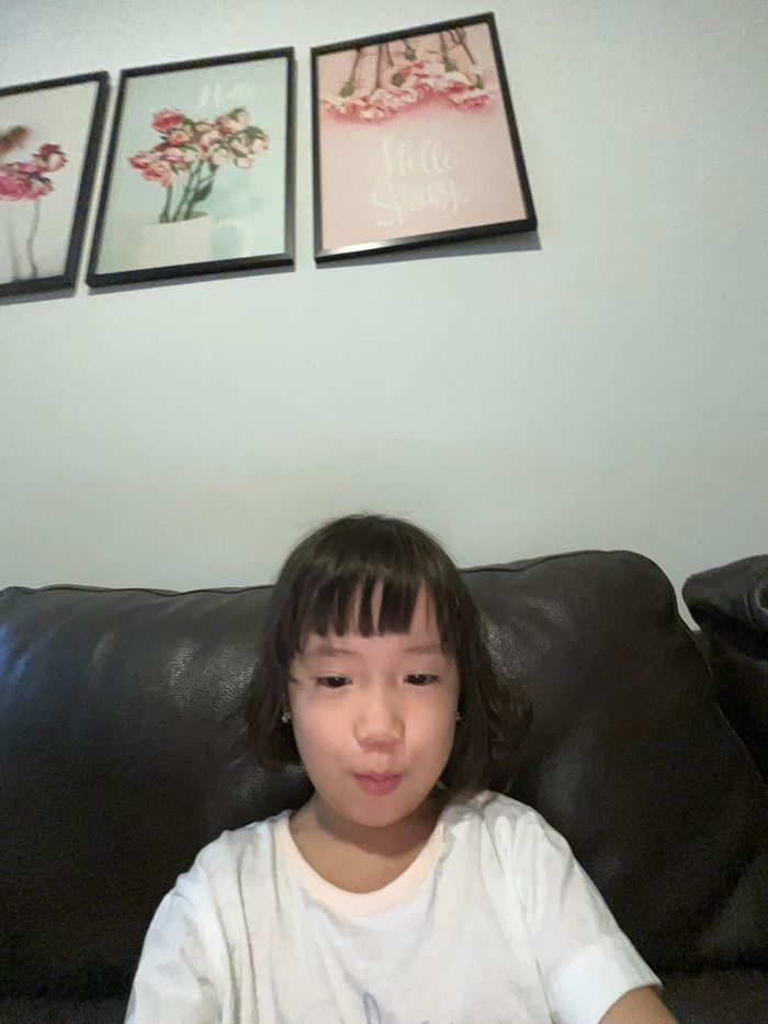 Khi con cái sao Việt tự selfie: Ái nữ nhà JustaTee đúng meme