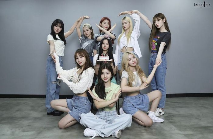 Kpop nửa đầu 2022: Dàn tân binh nữ cực khủng, tài sắc vẹn toàn