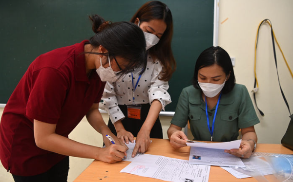 Kỷ lục thí sinh 2k4 xét 123 nguyện vọng đại học