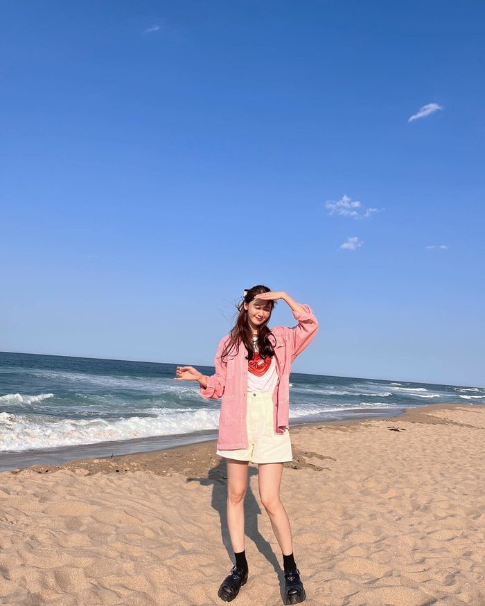 Lạ đời như Yoona: Ai cũng sợ tăng cân chỉ cô nàng xinh hơn, body nuột