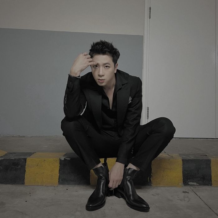 Lần đầu lên chức bố, hot boy Phí Ngọc Hưng chăm sóc con gái cực khéo