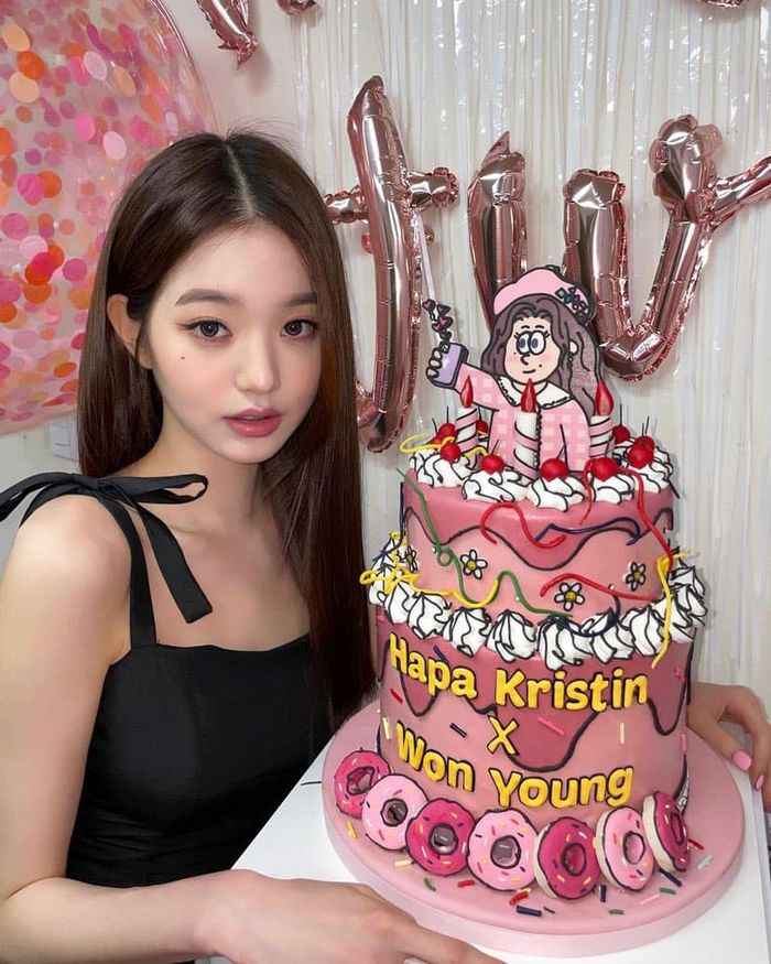 Lỗi make up khó đỡ của mỹ nữ Kpop: Jang Wonyoung xuống sắc vì lông mày