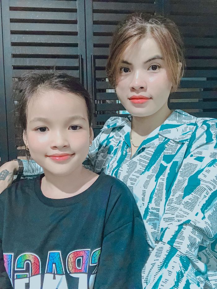 Mẹ đơn thân dắt theo con gái lên show hẹn hò: Gặp trai tân 39 tuổi